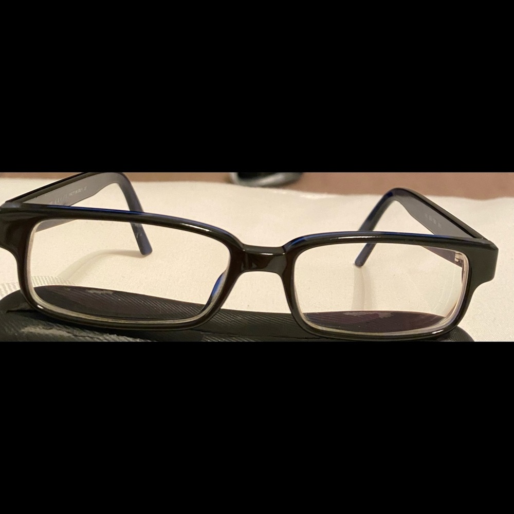 Gucci eye frames